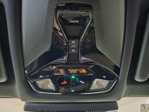 Used 2024 BMW X1 xDrive28i w/ Premium Package image 38