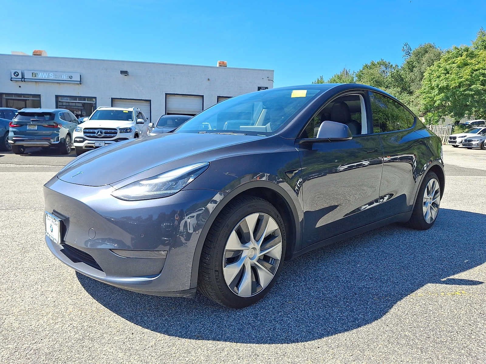 Used 2021 Tesla Model Y Long Range AWD/4WD image 3