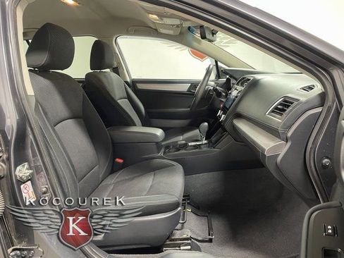 Used 2019 Subaru Outback 2.5i Premium image 22