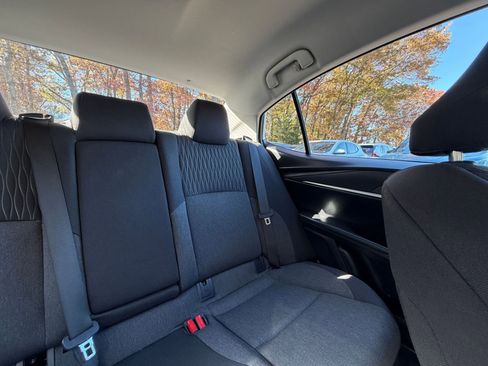 Used 2025 Toyota Camry LE image 36