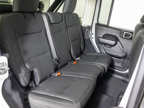 Used 2020 Jeep Wrangler Unlimited Sport S AWD/4WD image 39