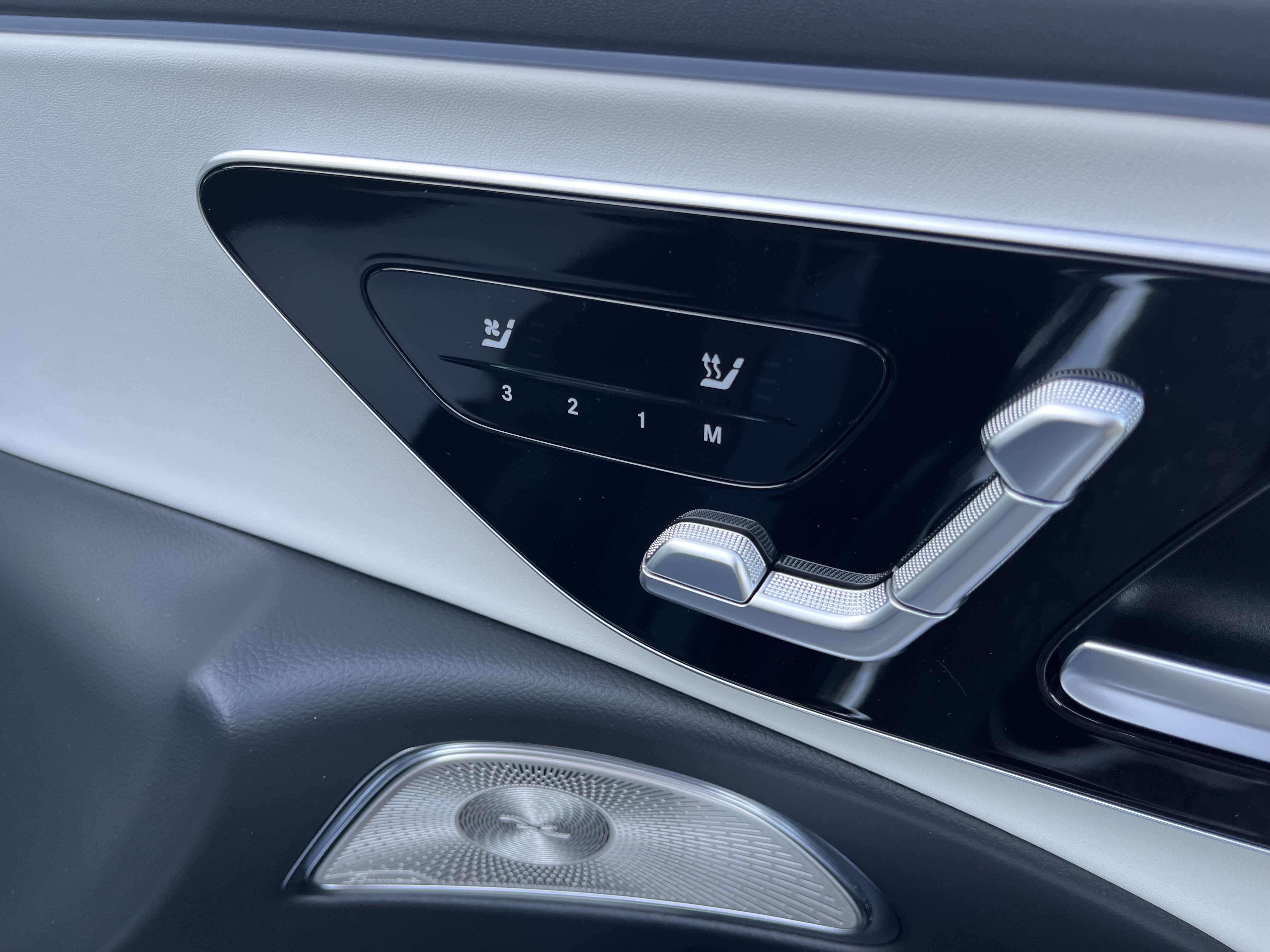 New 2026 Mercedes-Benz E 53 AMG e 4MATIC Sedan image 23