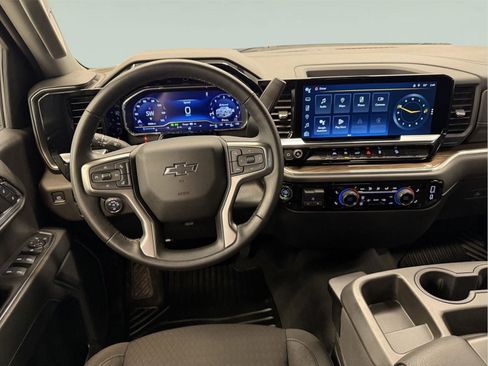 Certified 2023 Chevrolet Silverado 1500 RST w/ Z71 Off-Road Package AWD/4WD image 32