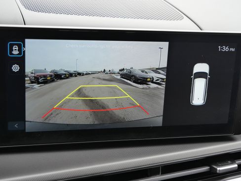 Certified 2025 Hyundai Santa Fe SEL image 35