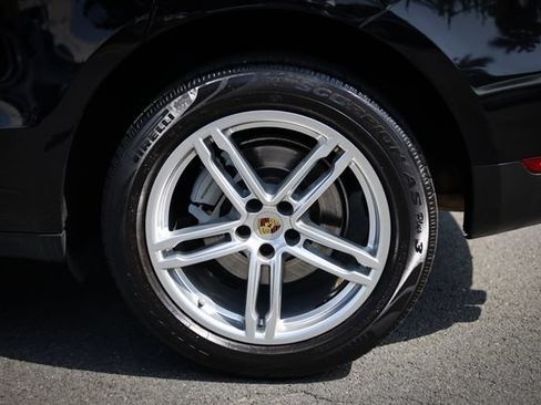 Used 2015 Porsche Macan S AWD/4WD image 28
