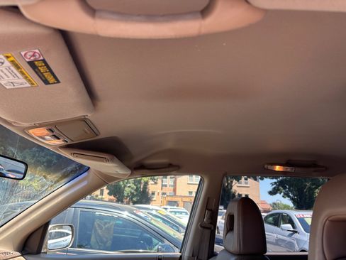Used 2004 Honda Pilot EX image 10
