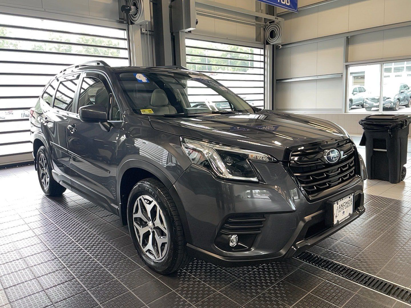 Used 2024 Subaru Forester Premium AWD/4WD image 1