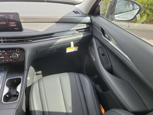 Certified 2026 INFINITI QX60 Pure image 11