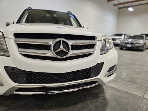 Used 2015 Mercedes-Benz GLK 250 BlueTEC 4MATIC image 11