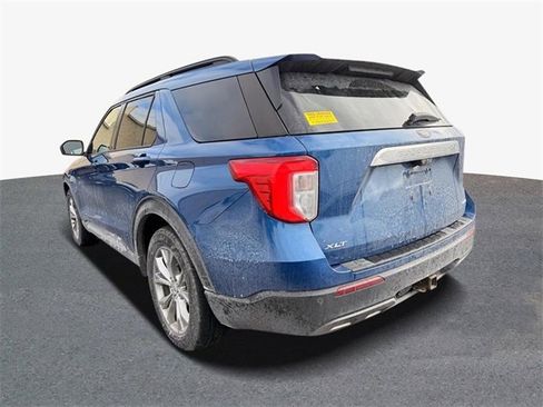 Used 2021 Ford Explorer XLT w/ Equipment Group 202A image 4