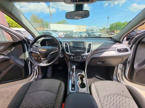 Used 2019 Chevrolet Equinox LT FWD image 13