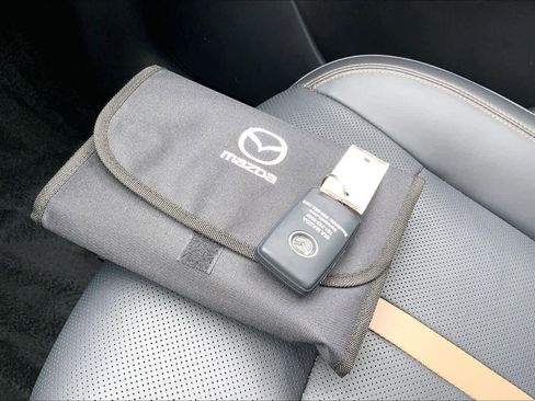 Used 2024 MAZDA CX-90 3.3 Turbo S w/ Premium Package image 15