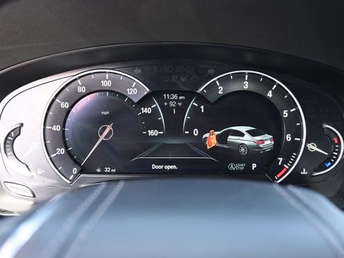 Used 2017 BMW 540i RWD image 11
