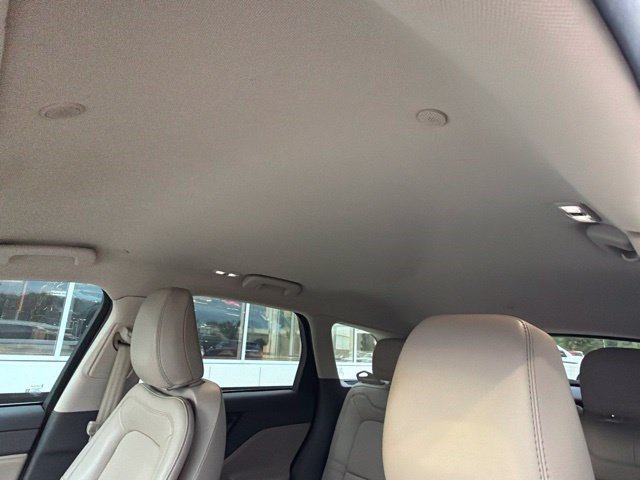 Used 2023 Lincoln Corsair Reserve w/ Equipment Group 201A AWD/4WD image 11