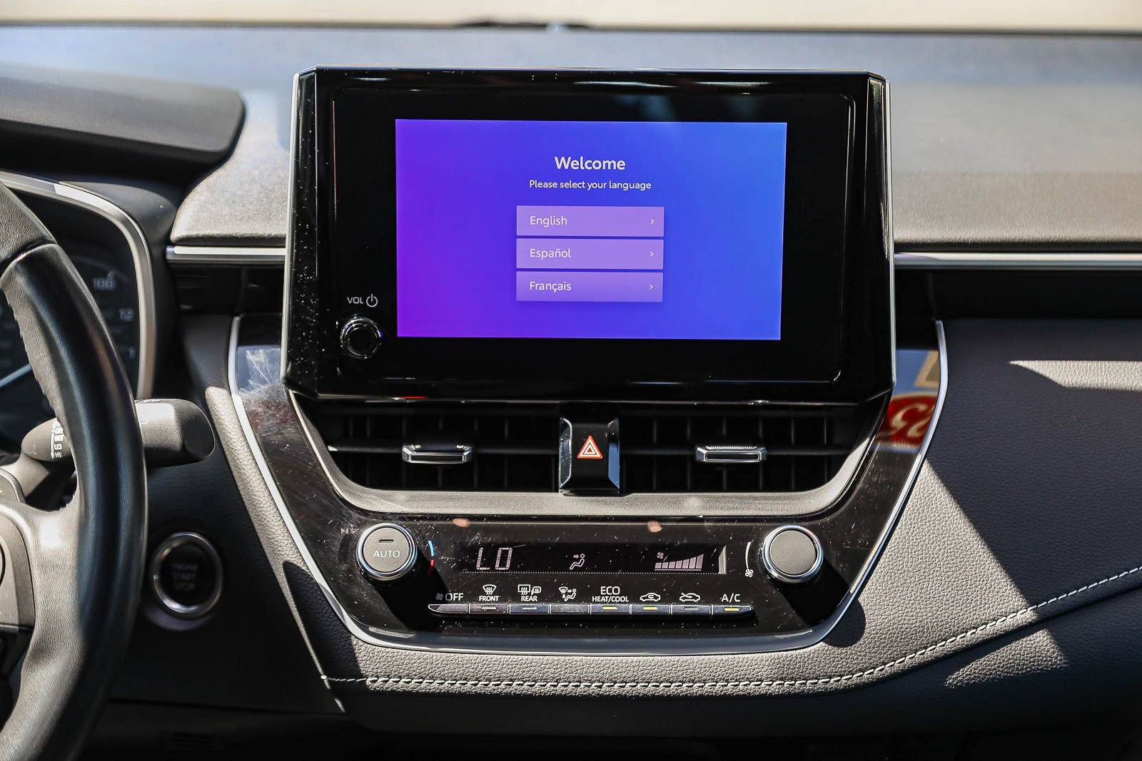 Certified 2025 Toyota Corolla SE w/ SE Package FWD image 14