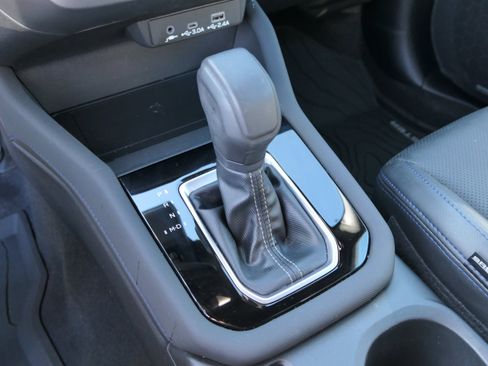 Certified 2025 Subaru Forester Limited w/ Popular Package image 20