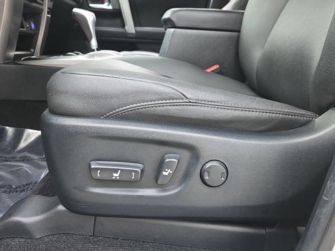 Used 2022 Toyota 4Runner TRD Sport image 28