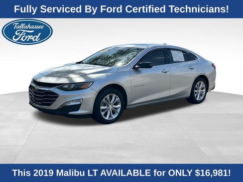 Used 2019 Chevrolet Malibu LT w/ Leather Package image 1