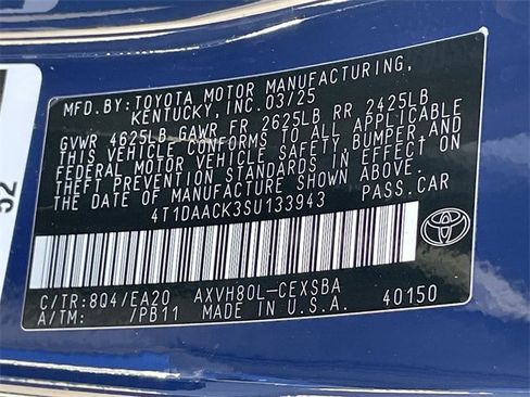 Used 2025 Toyota Camry SE image 30