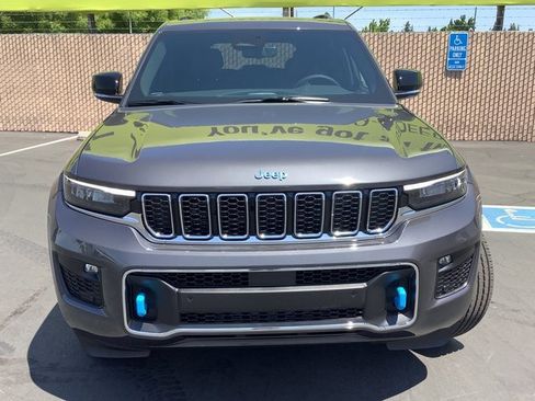 New 2023 Jeep Grand Cherokee Overland w/ Luxury Tech Group IV image 4