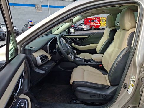 Used 2020 Subaru Outback Limited image 14