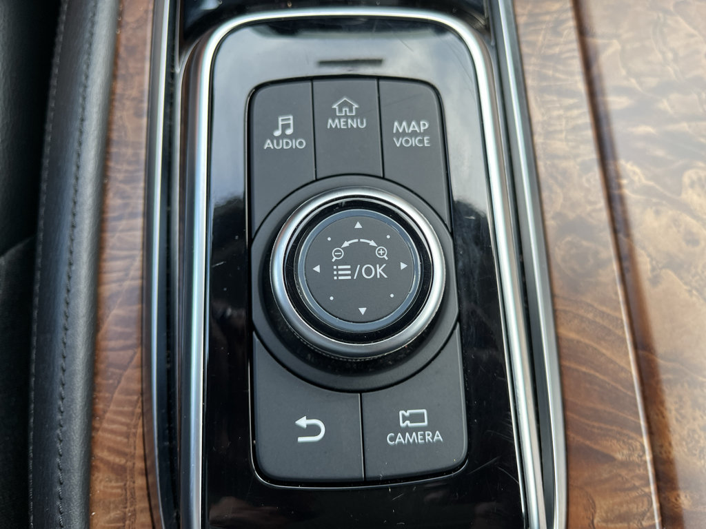 Used 2024 Nissan Armada SL w/ Captain's Chairs Package AWD/4WD image 30