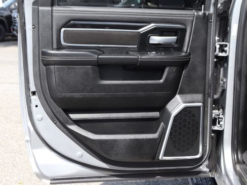 Used 2022 RAM 2500 Laramie w/ Night Edition AWD/4WD image 33