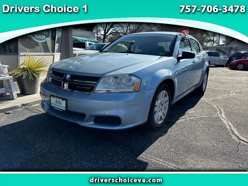 Used 2013 Dodge Avenger SE image 1