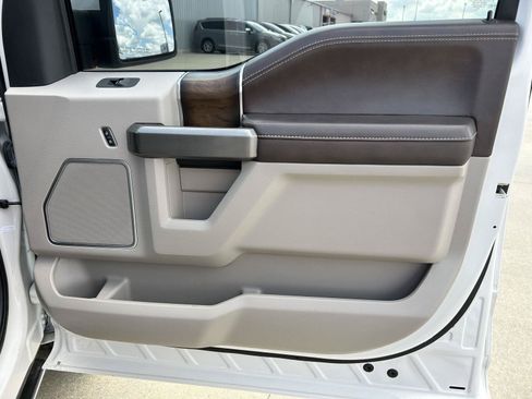 Used 2019 Ford F150 Limited AWD/4WD image 36