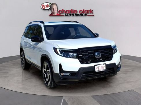 Used 2023 Honda Passport Elite image 7