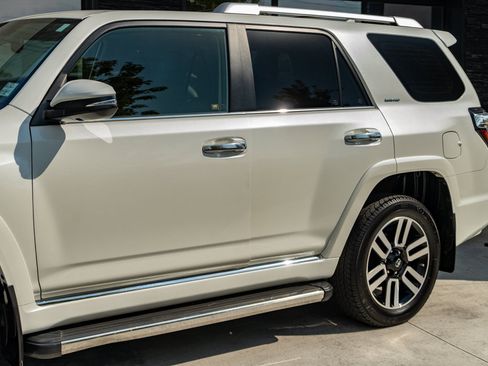 Used 2020 Toyota 4Runner Limited AWD/4WD image 7