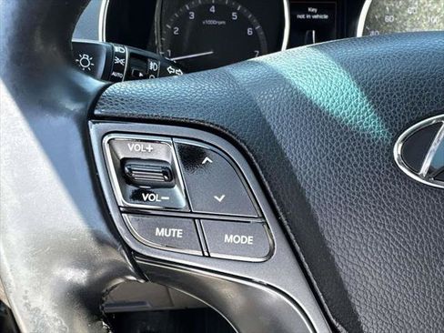 Used 2018 Hyundai Santa Fe AWD w/ SE Ultimate Tech Package 03 image 21
