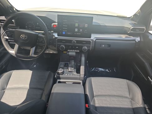 Used 2025 Toyota 4Runner TRD Off-Road Premium w/ Tow Technology Package AWD/4WD image 9