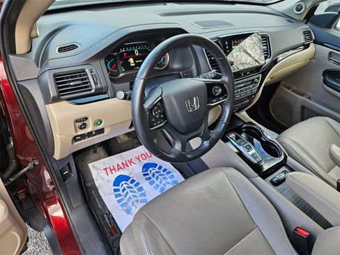 Used 2020 Honda Pilot Touring image 9