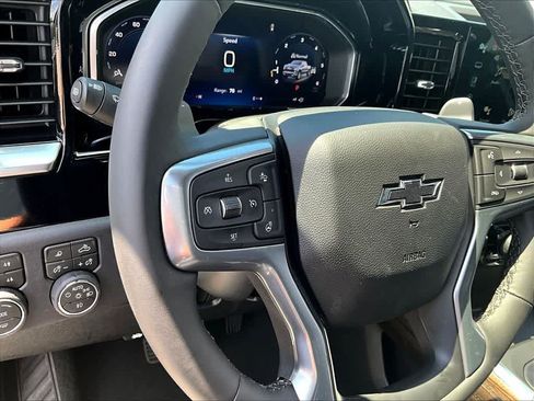 New 2026 Chevrolet Silverado 1500 RST w/ Dark Appearance Package AWD/4WD image 14