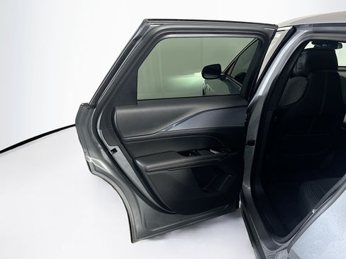 Used 2024 Cadillac Lyriq Tech RWD image 28