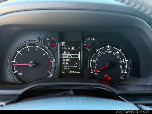 Used 2022 Toyota 4Runner SR5 Premium AWD/4WD image 16