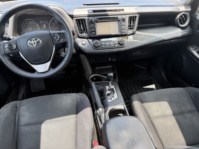 Used 2018 Toyota RAV4 XLE FWD image 18