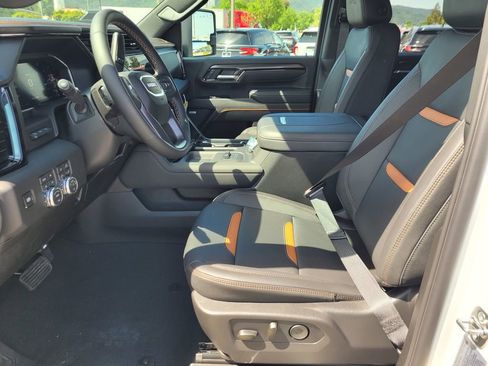 New 2026 GMC Sierra 2500 AT4 w/ AT4 Premium Plus Package image 11