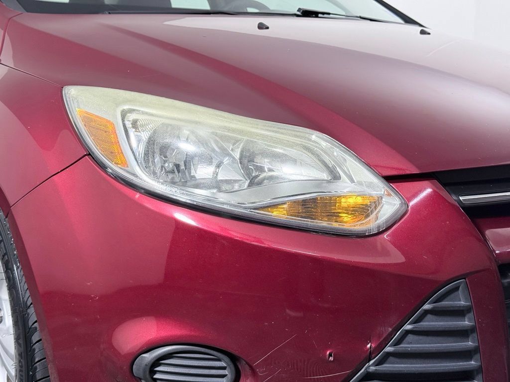 Used 2014 Ford Focus SE FWD image 10