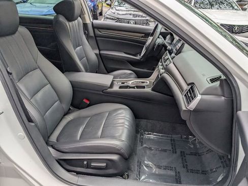 Used 2022 Honda Accord Touring image 23