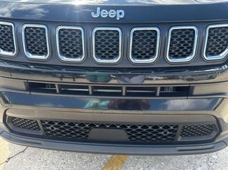 Used 2023 Jeep Compass Latitude AWD/4WD video 3