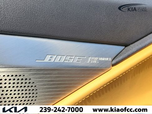 Used 2020 Chevrolet Corvette Stingray Preferred Cpe w/ 2LT Preferred Equipment Group RWD image 19