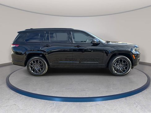 New 2025 Jeep Grand Cherokee L Summit w/ Obsidian Package AWD/4WD image 4