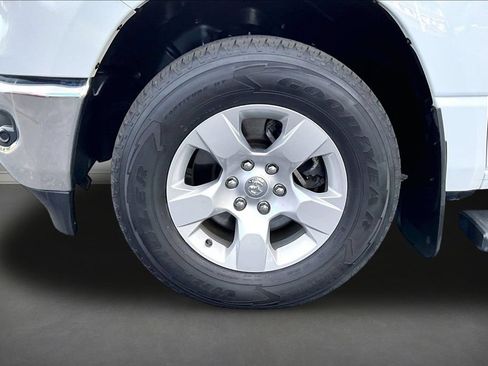 Used 2023 RAM 1500 Big Horn AWD/4WD image 33