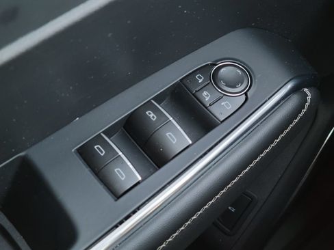 Used 2026 GMC Acadia Denali w/ Super Cruise Package FWD image 27