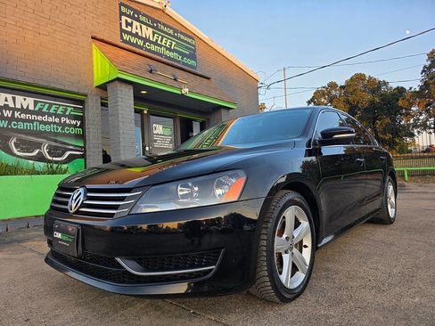 Used 2013 Volkswagen Passat 2.5 SE image 2