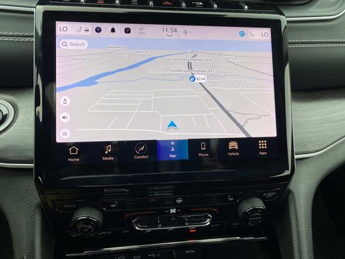 Certified 2022 Jeep Grand Cherokee Limited image 12