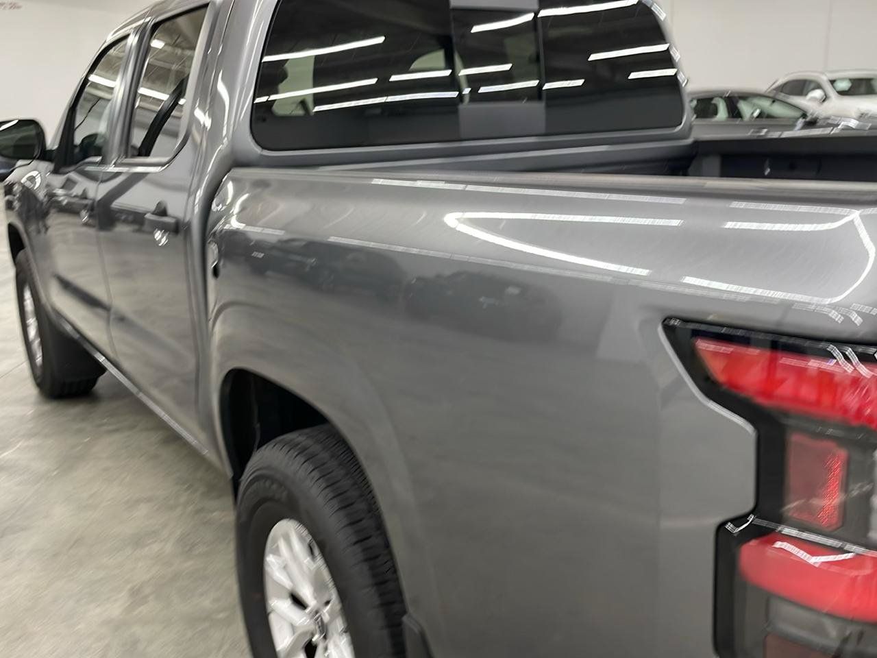 Used 2025 Nissan Frontier S AWD/4WD image 11
