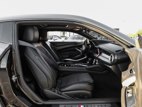 Used 2016 Chevrolet Camaro SS image 37